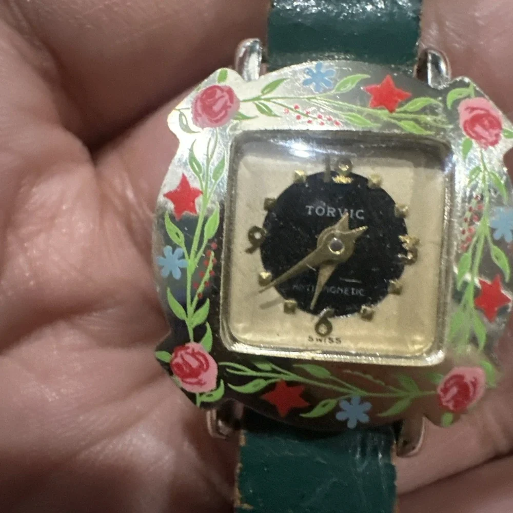Working Vintage Torvic Ladies Floral Watch Swiss Made Manual Wind 23mm Run